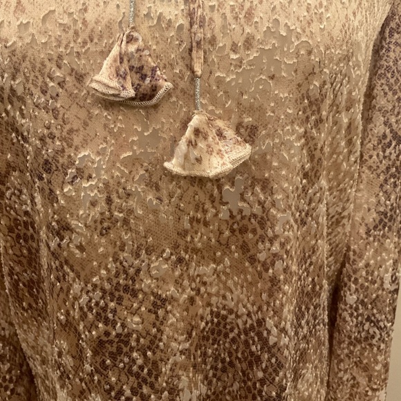 Tommy Bahama Glittering Sea (Neck Tie) Top L - Picture 5 of 7